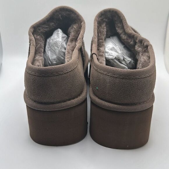 CUSHIONAIRE Women's Genuine Suede Cozy Mule Platform +Memory Foam 9 TAUPE - Picture 4 of 7